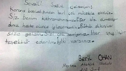 Sağlıkçılara öğrencilerden duygulandıran mektuplar