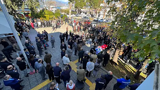 BAŞKAN KANDÖNMEZ İÇİN TÖREN DÜZENLENDİ