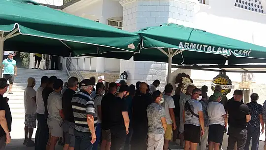 Sanat camiası Ali Demirel'i son yolculuğunda yalnız bıraktı