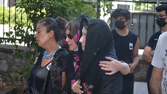 Sanat camiası Ali Demirel'i son yolculuğunda yalnız bıraktı