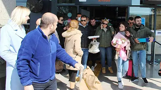 Savaşın ortasında kalan turizmciler 84 saatlik yolculuğun ardından Bodrum'a ulaştı: İlk işleri baklava yemek oldu