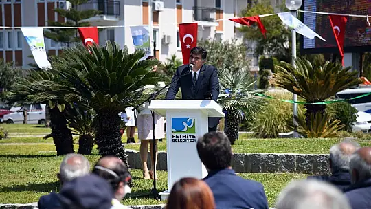 Karaca, sağlık çalışanlarının yanında olmaya çalışıyoruz