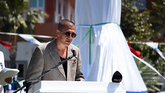 Karaca, sağlık çalışanlarının yanında olmaya çalışıyoruz