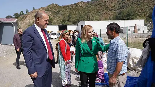 Sel mağduru Roman vatandaşlar prefabrik konutlarına kavuştu