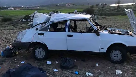 SEYDİKEMER'DE OTOMOBİL ŞARAMPOLE DEVRİLDİ:1 ÖLÜ, 5 YARALI