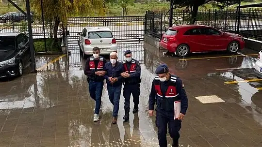 Seydikemer ve Fethiye'de aranan iki şüpheli jandarma ekiplerince yakalandı