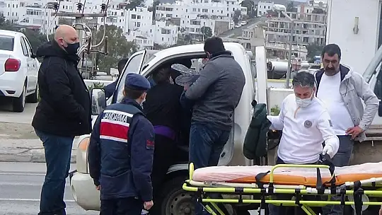 Seyir halindeki araçta kalp krizi geçirdi