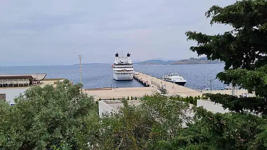Sezonun dördüncü gemisi Bodrum'a geldi