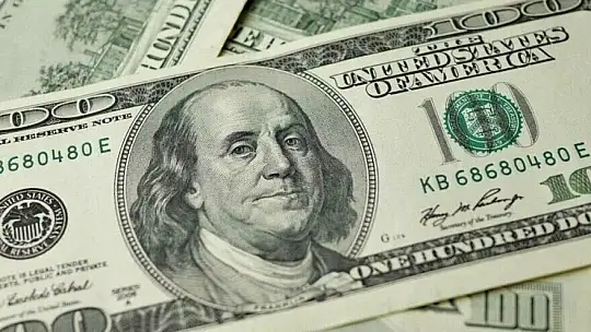 Dolar tüm zamanların rekorunu kırdı! 1 dolar 10 TL'yi gördü