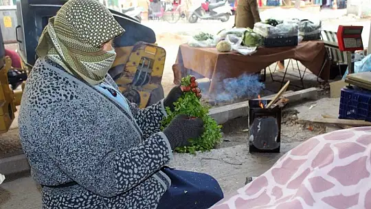 Soğuk, pazarcıları vurdu