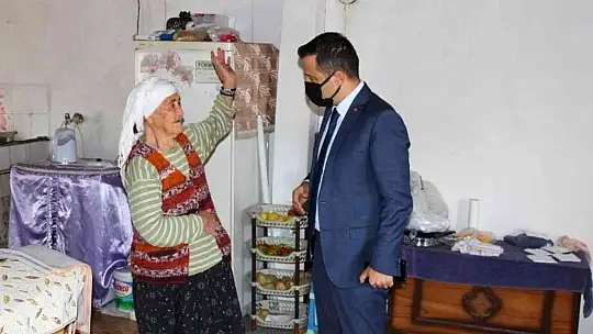 Sosyal yardım almayan ve alan ailelere ziyaret