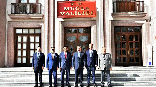 Sri Lanka Ankara Büyükelçisi Vali Orhan Tavlı'yı ziyaret etti