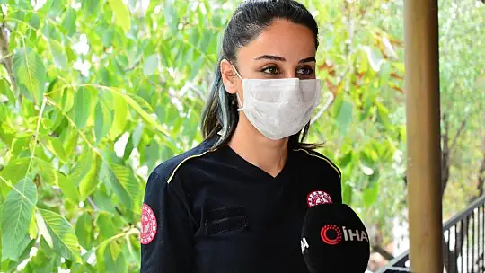 Tahliye edilen evden çıkardıkları Ayşe Nine'yi görmeden dönmek istemediler