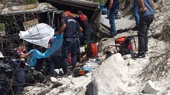 Talihsiz genç yanan tırda yaşamını yitirdi