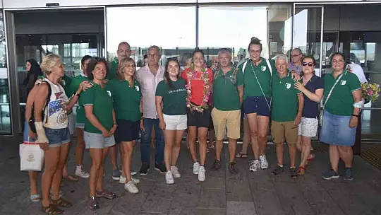 Tarihe geçen Aysu'ya davullu zurnalı karşılama