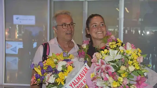 Tarihe geçen Aysu'ya davullu zurnalı karşılama