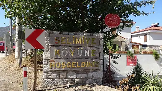 Tarihi kalelere gözü gibi bakıyorlar