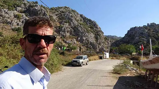 Tarihi kalelere gözü gibi bakıyorlar