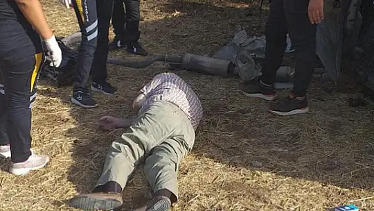 TARLAYA DEVRİLEN ARAÇTAN SAVRULARAK YAŞAMINI YİTİRDİ