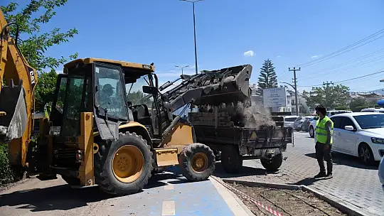 Tartan pist yenileniyor