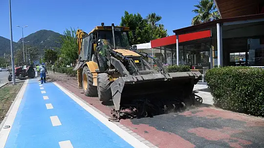 Tartan pist yenileniyor