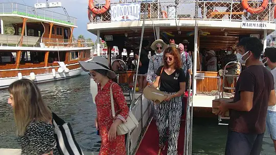 Teknecilere bayram bereketi