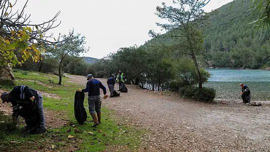 Temizlik Seferberliği Cennet Koyu'nda Devam Etti