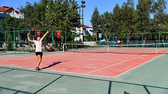 Tenis Turnuvası Fethiye'de yapılıyor