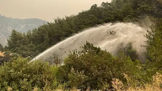 Termik santral bölgesi sürekli soğutuluyor