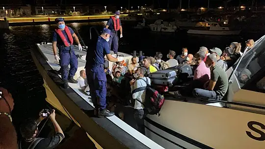 Termik santral çevresindeki yerleşim yerlerinde yaşayanlar kara ve deniz yolu ile tahliye edildi