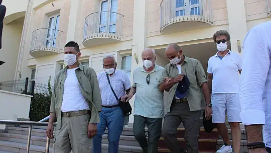 Teslim olan Çetin Doğan sağlık kontrolü için hastaneye götürüldü