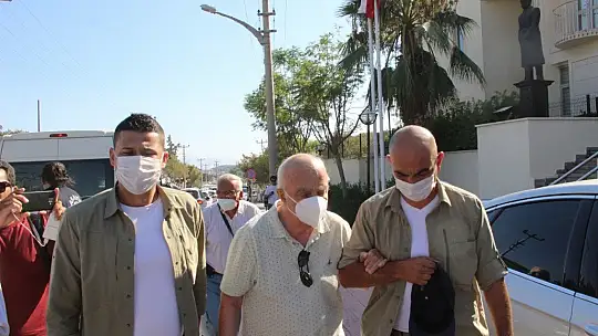 Teslim olan Çetin Doğan sağlık kontrolü için hastaneye götürüldü