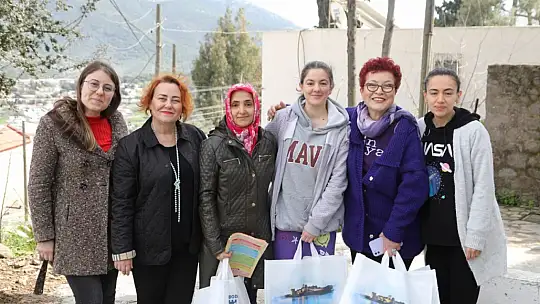 BELEDİYE, DEPREM BÖLGESİNDEN GELEN KADINLAR YANINDA