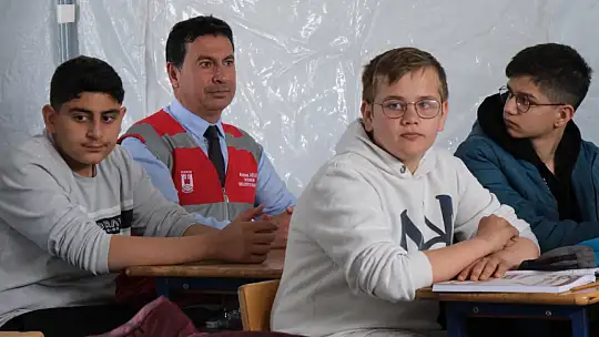 BAŞKAN ARAS YENİDEN DEPREM BÖLGESİNDE