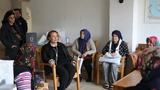 BELEDİYE, DEPREM BÖLGESİNDEN GELEN KADINLAR YANINDA