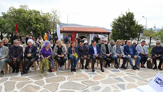 'Merhaba', logosunu arıyor