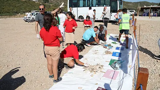 Gerenkuyu Halk Plajı Temizlendi