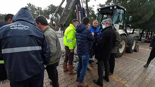 Tıkanan dereler temizleniyor