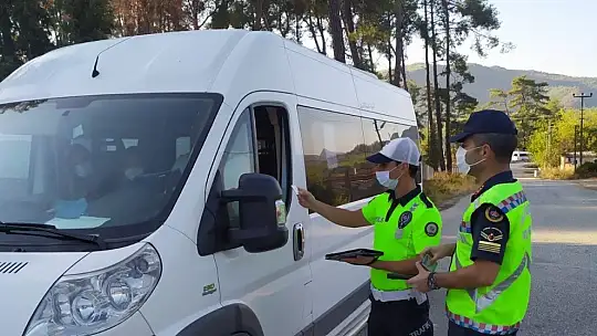 Toplu taşıma araçlarında denetimler devam ediyor