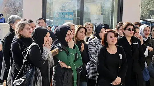 TRAFİK KAZASINDA ÖLEN OKUL MÜDÜRÜ İÇİN TÖREN DÜZENLENDİ