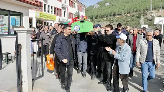 TRAFİK KAZASINDA ÖLEN OKUL MÜDÜRÜ İÇİN TÖREN DÜZENLENDİ