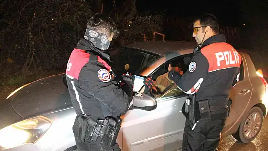 TRAFİKÇİLERDEN ASAYİŞ DESTEKLİ ALKOL UYGULAMASI