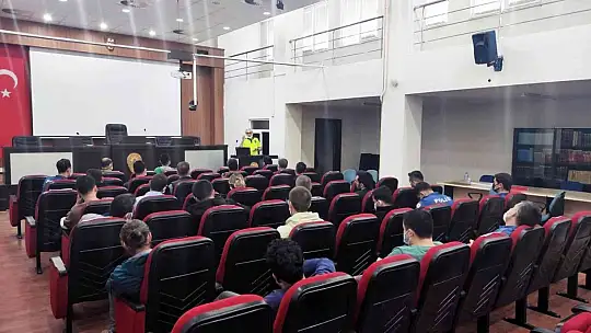 Trafikçilere tutanak düzenleme ve kurallara uyum eğitimi