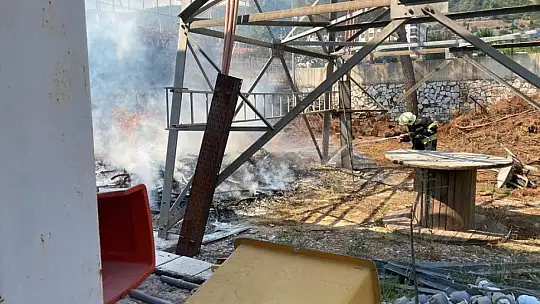 Trafo merkezindeki yangın büyümeden söndürüldü