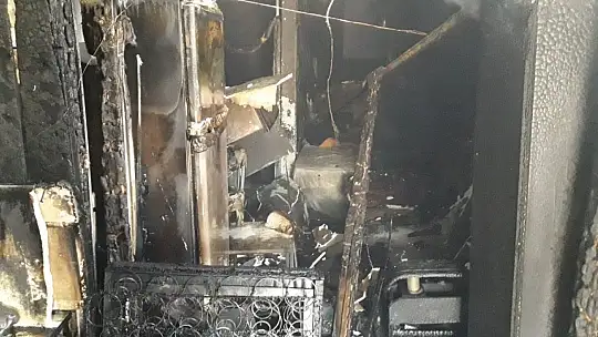 Tüpü çakmakla kontrol ederken evini yaktı küle dönen evde tek yanmayan ise Kur'an-ı Kerim oldu