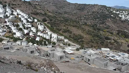 TURİZM SEZONU BİTTİ İNŞAAT SEZONU BAŞLADI