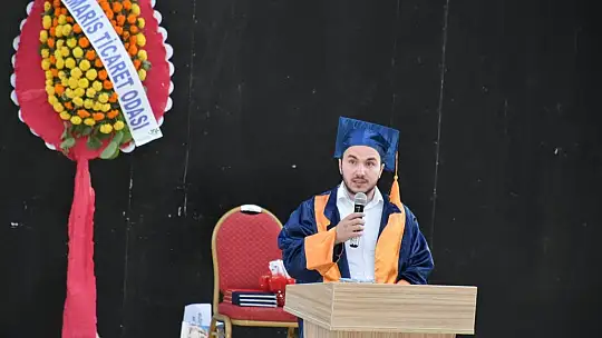 Turizm ve sağlıkçılara mezuniyet töreni