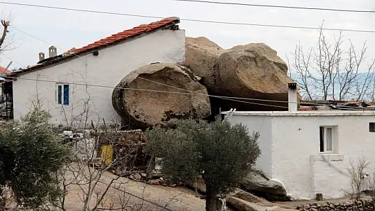 Türkiye'nin en yaşlı kayalarıyla dikkat çeken vadi