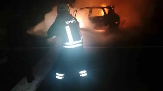 ULA'DA ARAÇ YANGINI