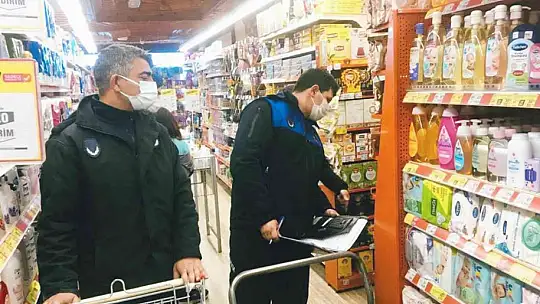 Ula'da marketlerde etiket denetimi